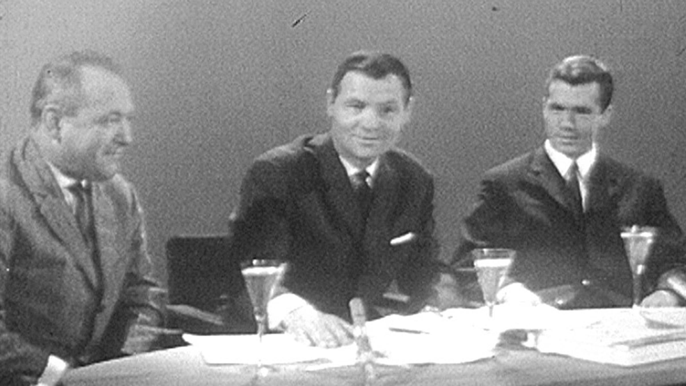 Jungstar Franz Beckenbauer mit Trainer Tschik Cajkovski im aktuellen sportstudio 1965