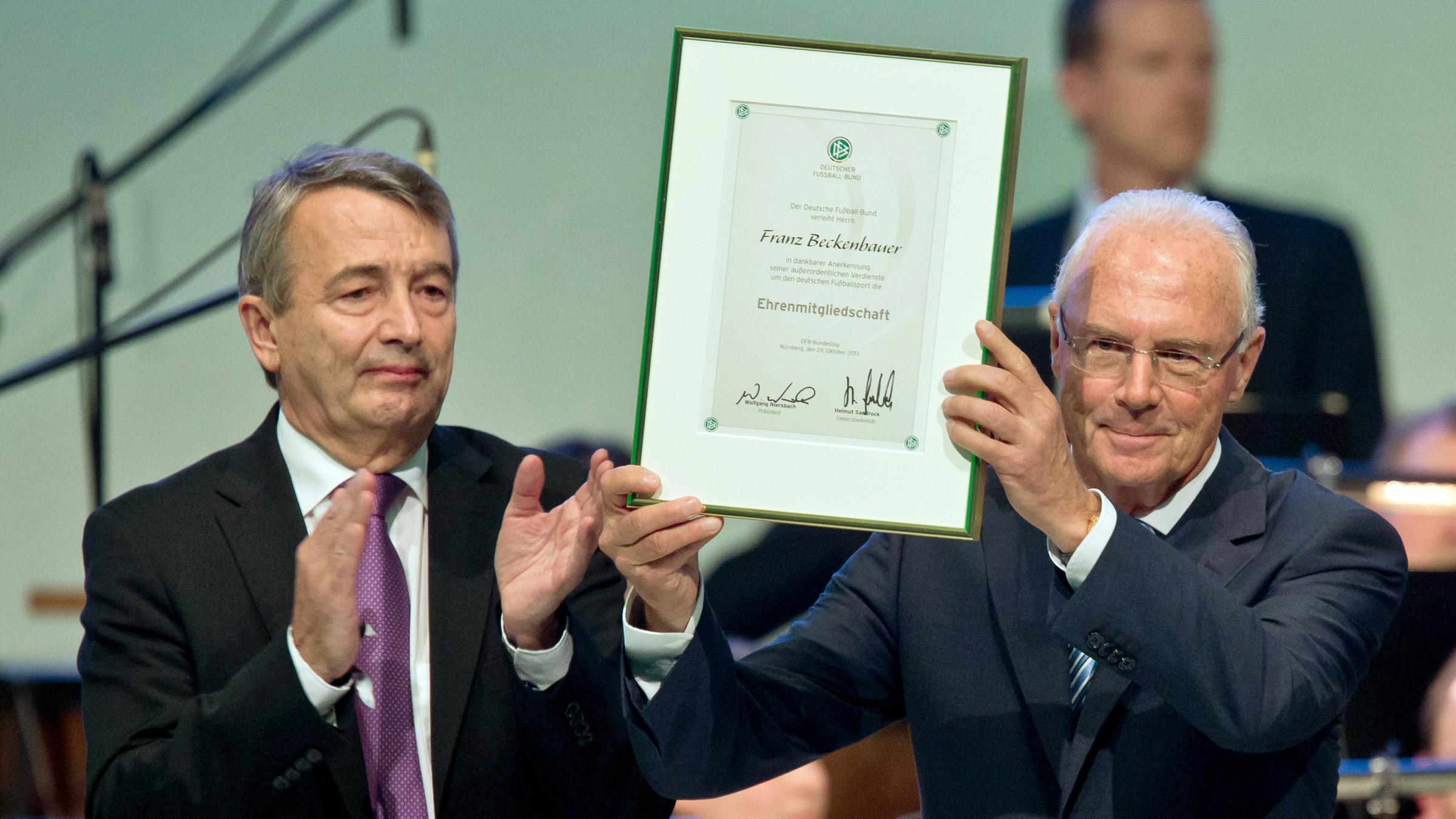 2013: DFB-Ehrenmitgliedschaft