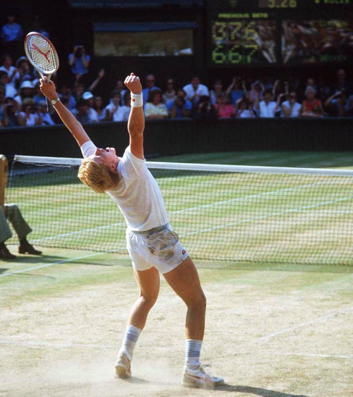 07.07.1985: Boris Becker bejubdelt nach dem Matchball seinen Finalsieg von Wimbledon 1985.