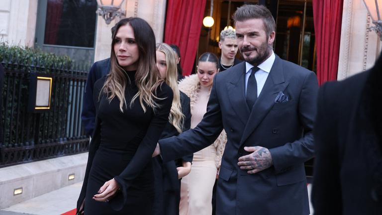 Beckham-Familie fast vollständig in Paris