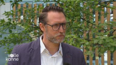 Florian Bublies von der Verbraucherzentrale NRW im Gespräch.