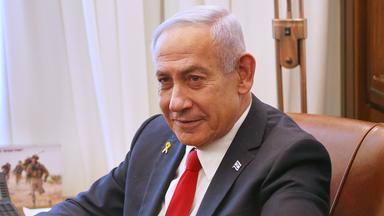Israelischer Premierminister Benjamin Netanjahu in seinem Büro. (Archiv)