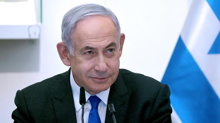 Der israelische Premierminister Benjamin Netanjahu nimmt an einer Kabinettssitzung teil