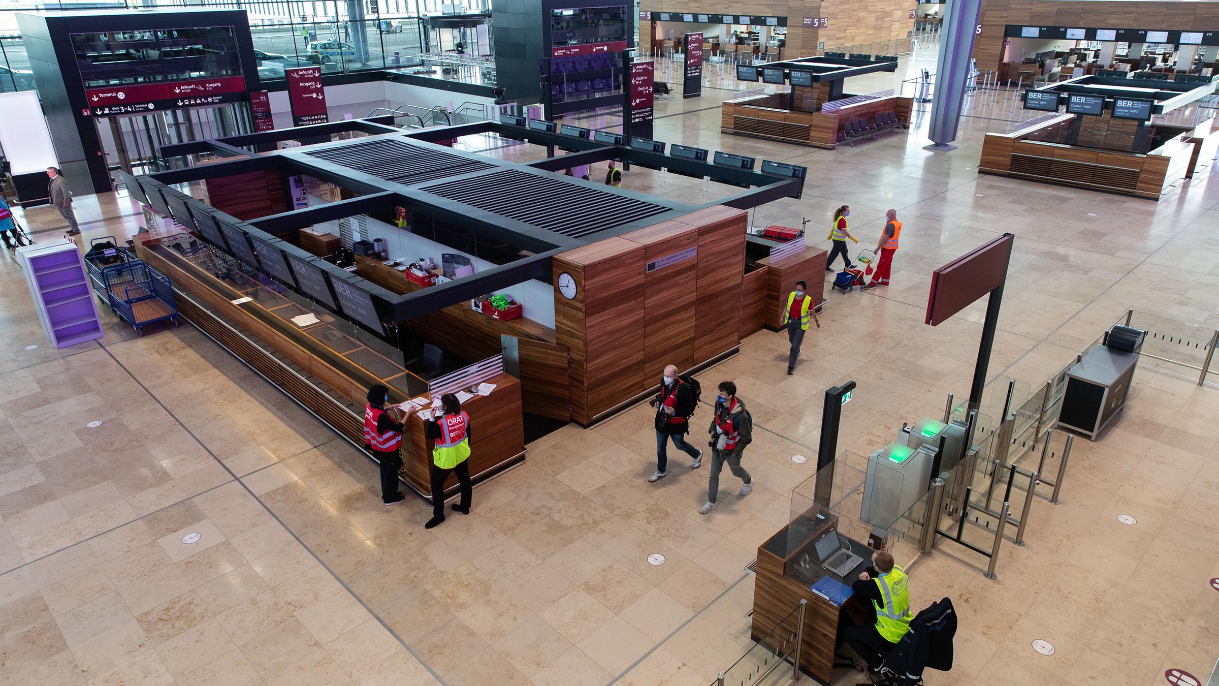 Check-In-Halle bei einer Pressevorführung