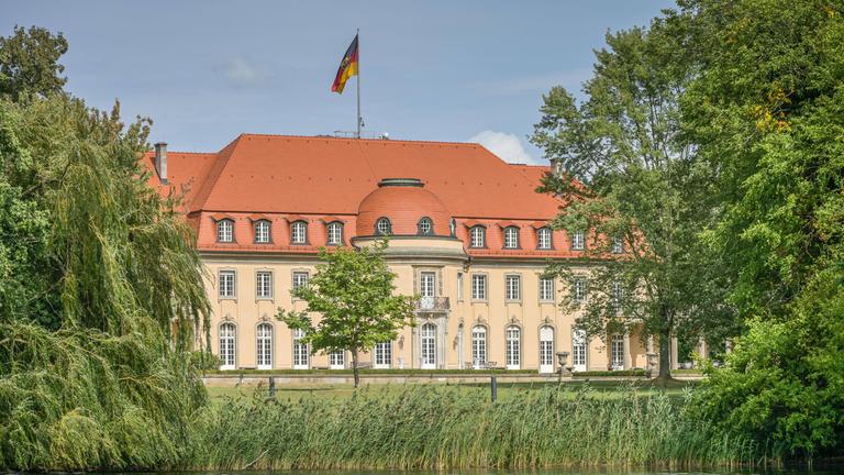 Die Villa Borsig am Tegeler See in Berlin.