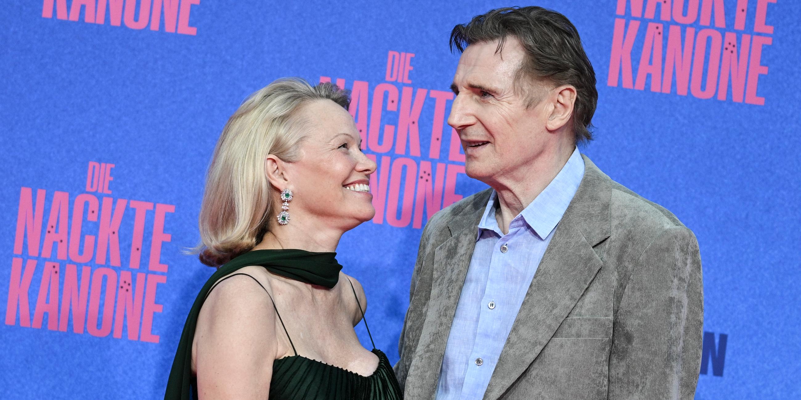 Pamela Anderson und Liam Neeson in Berlin