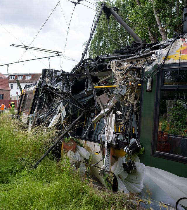 Straßenbahn in Neu-Hohenschönhausen entgleist