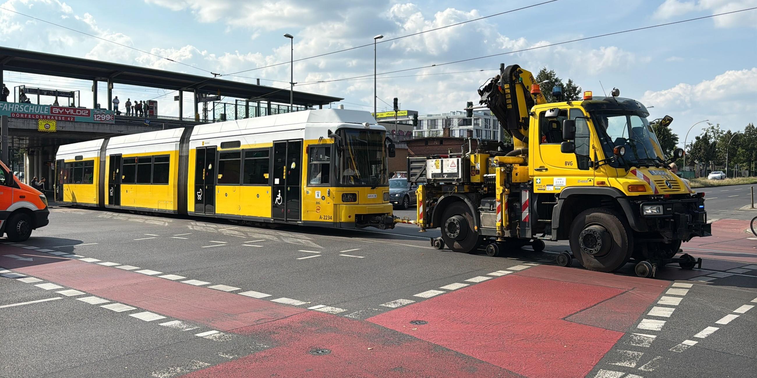 Straßenbahn im Berliner Südosten aufgrund von Stromausfall stillgelegt