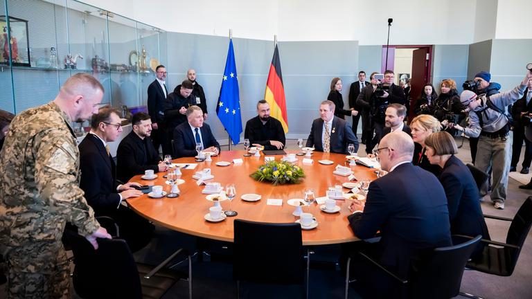 Verhandlungsrunde in Berlin zum Ukraine-Krieg, bei Ukraine-Gesprächen