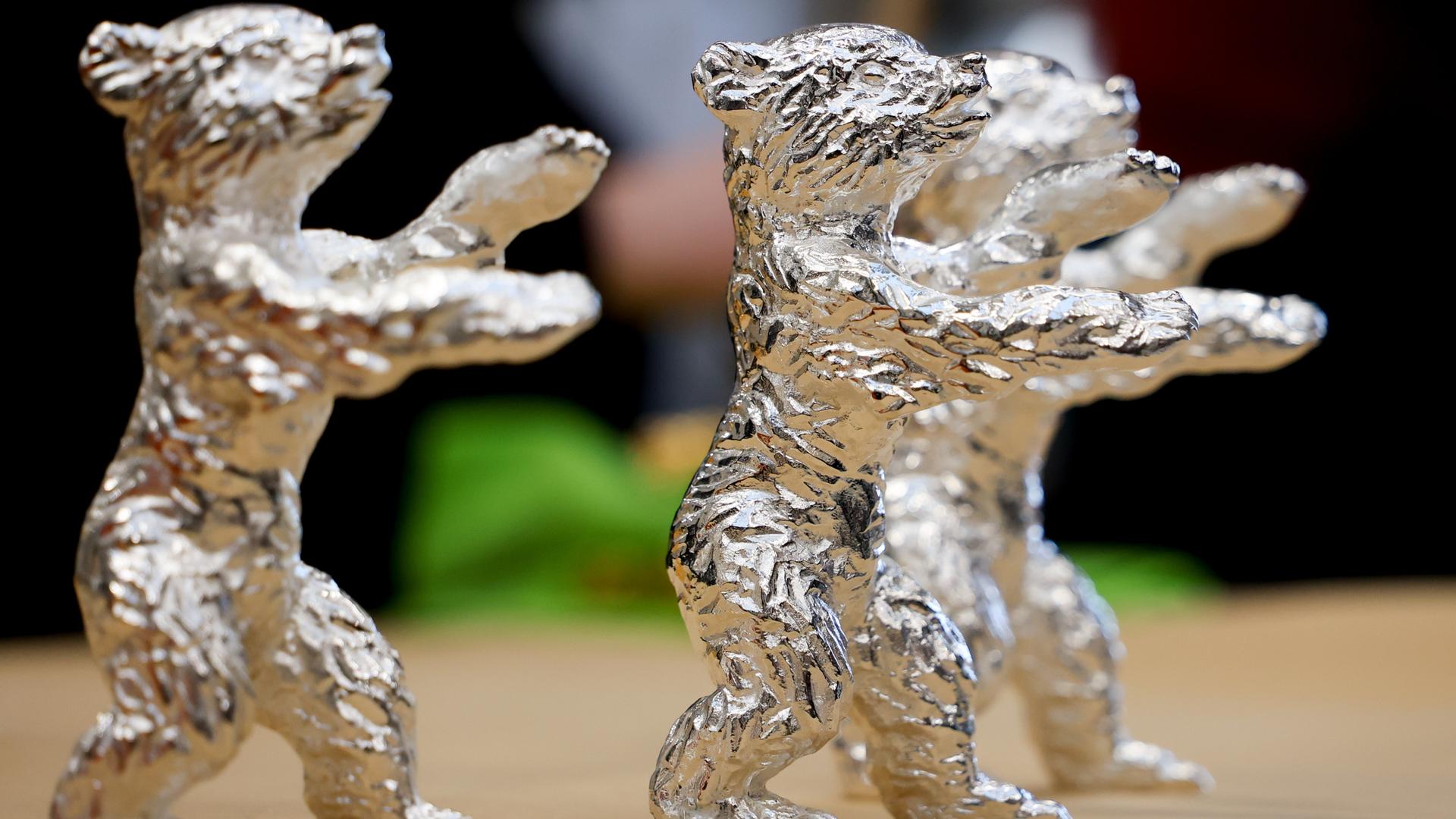 Silberne Bären als Trophäen zur Berlinale.