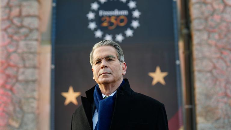 US-FInanzminister Scott Bessent im Mantel auf dem Weltwirtschaftsforum in Davos.