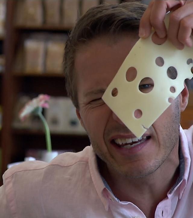 Wie kommen die Löcher in den Käse?