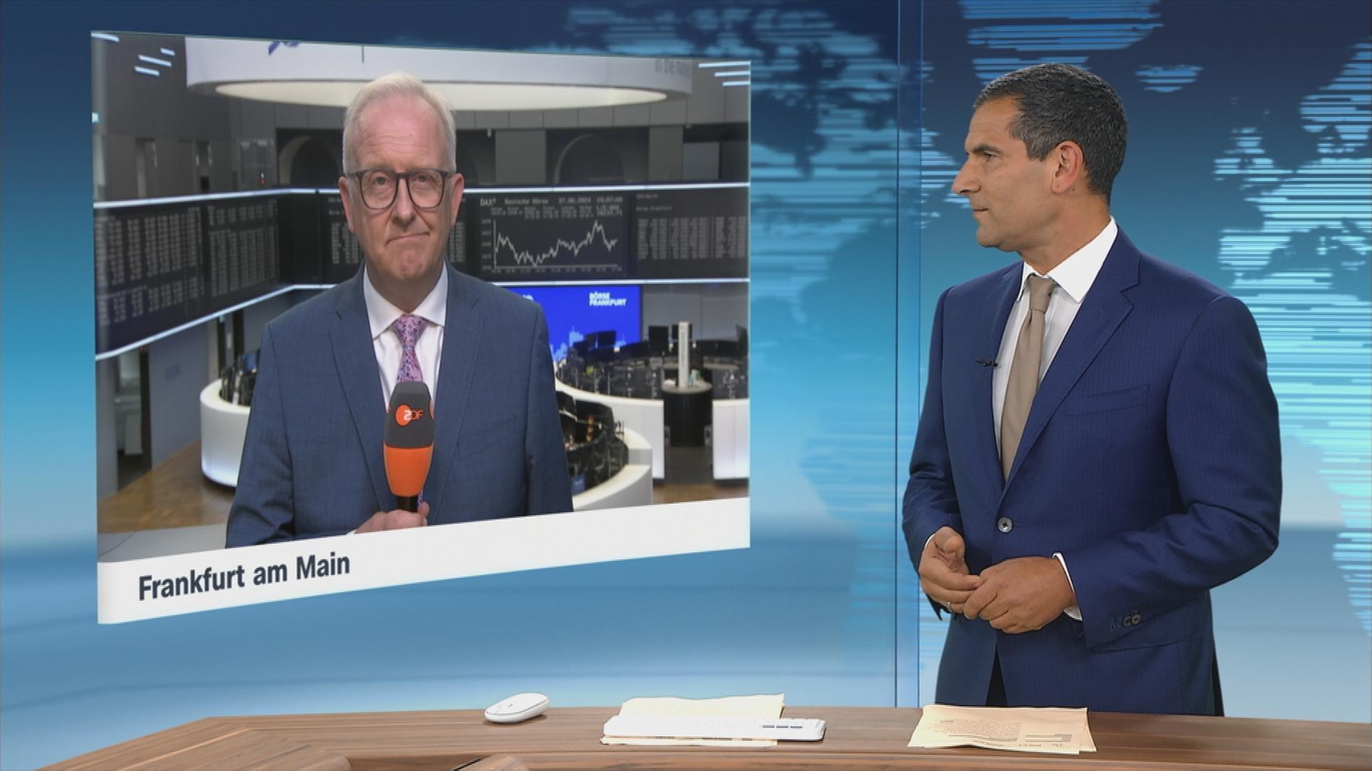 Börsenexperte Frank Bethmann im Gespräch mit Moderator Mitri Sirin.