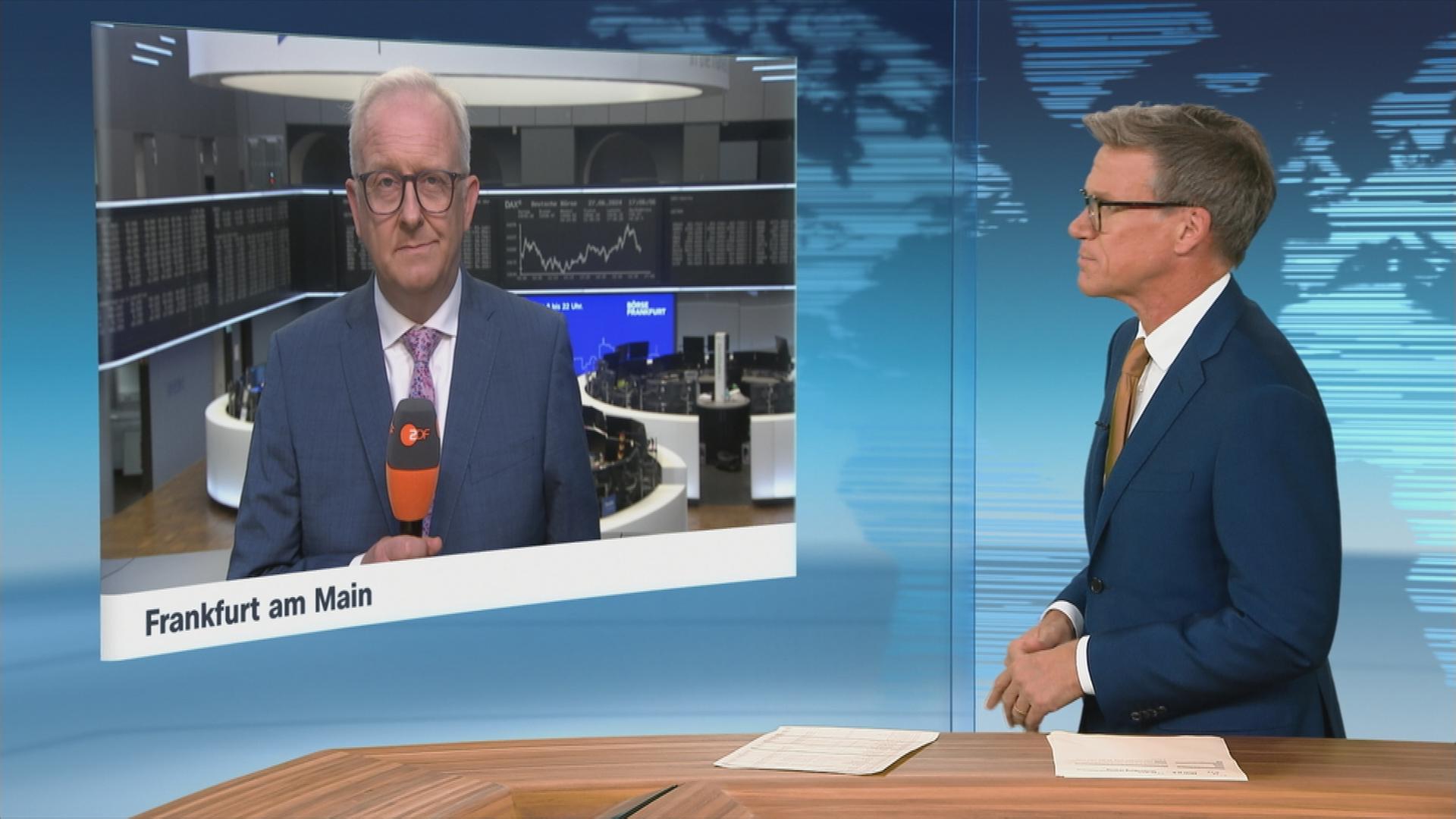 Börsenexperte Frank Bethmann im Gespräch mit Moderator Ralph Szepanski.