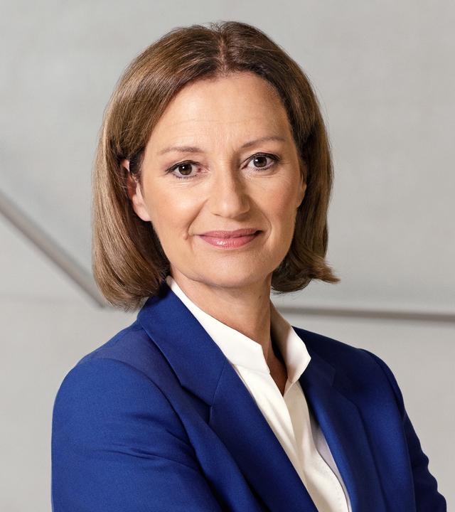 Porträt der ZDF-Chefredakteurin Bettina Schausten