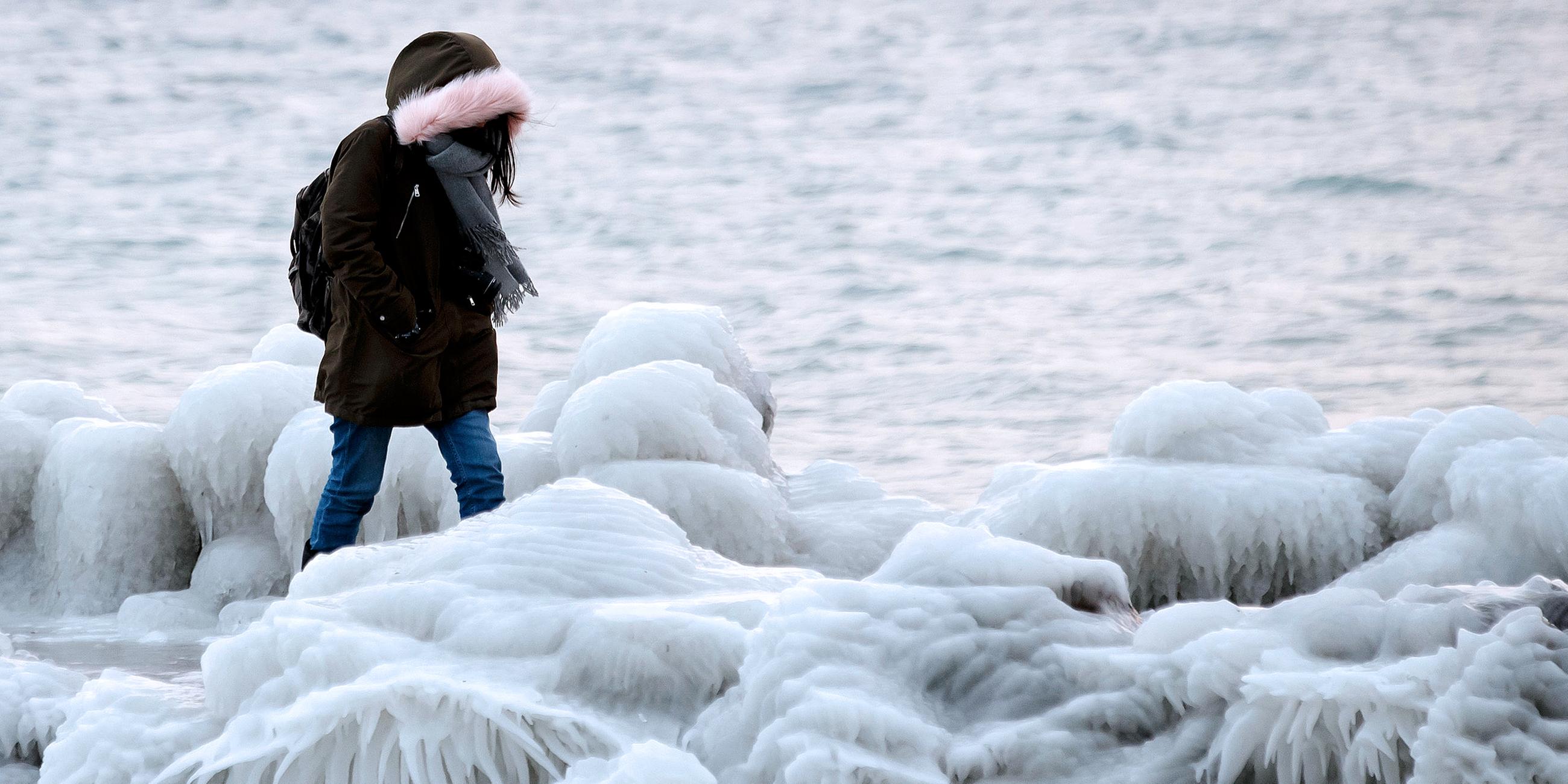 Nach mehreren Tagen eisiger Temperaturen und extremer Kälte in weiten Teilen Europas, aufgenommen am 27.02.2018 in Genf
