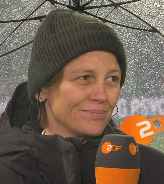 Bianca Rech ist beim Interview. 