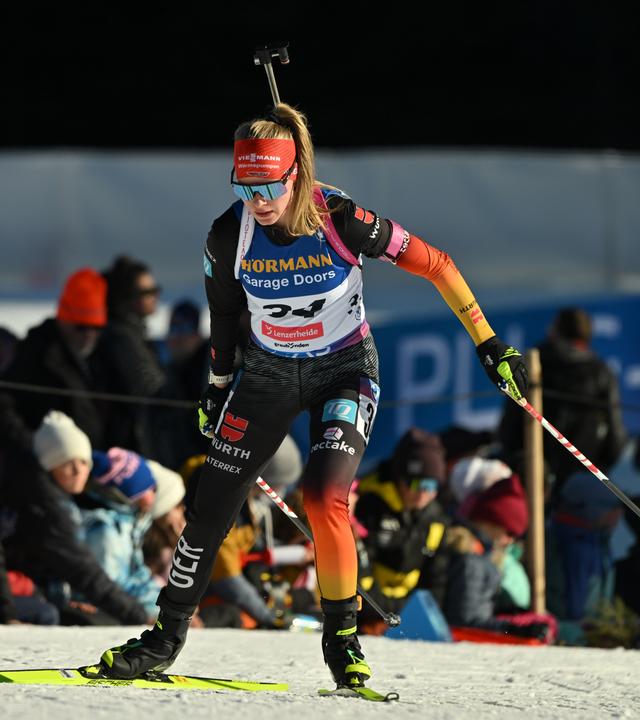 Biathletin Julia Tannheimer im WM-Einzelrennen auf Ski