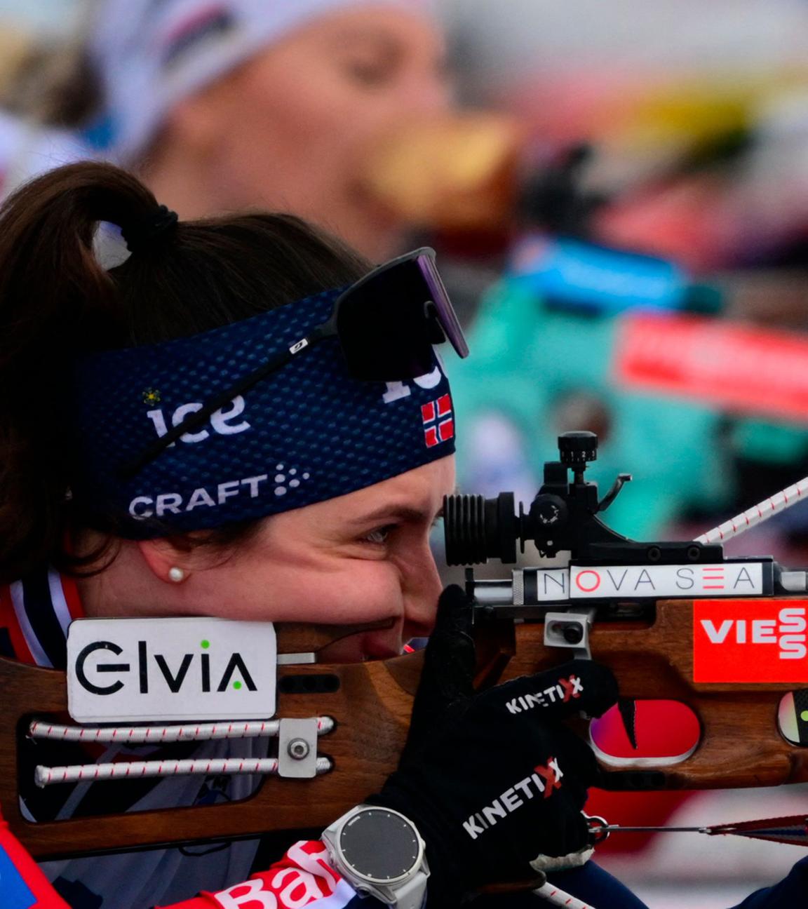 Marthe Krakstad Johansen (NOR) beim Training in der 10 km Verfolgung der Frauen im IBU Biathlon-Weltcup.