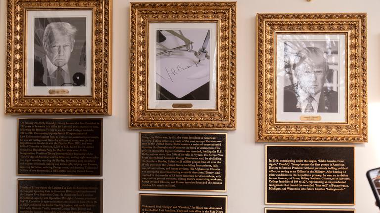 Porträts mit neuen Plaketten mit erklärendem Text sind auf dem Presidential Walk of Fame an der Kolonnade des Weißen Hauses zu sehen.