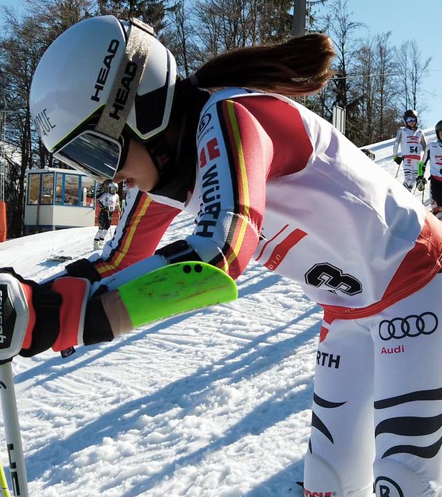 Greta Sachsenröder am Start eines Trainingslaufs