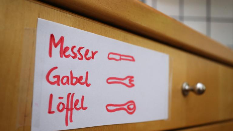 Demenzkranke Messer Gabel Löffel