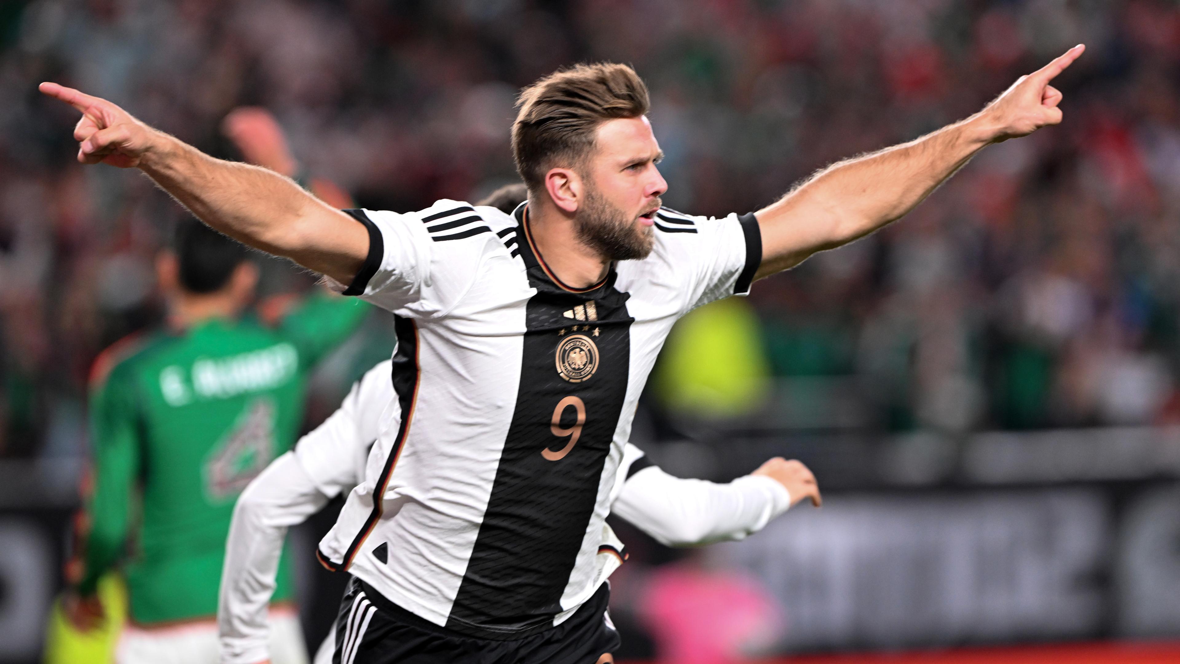 Niclas Füllkrug jubelt nach Ausgleichstreffer 