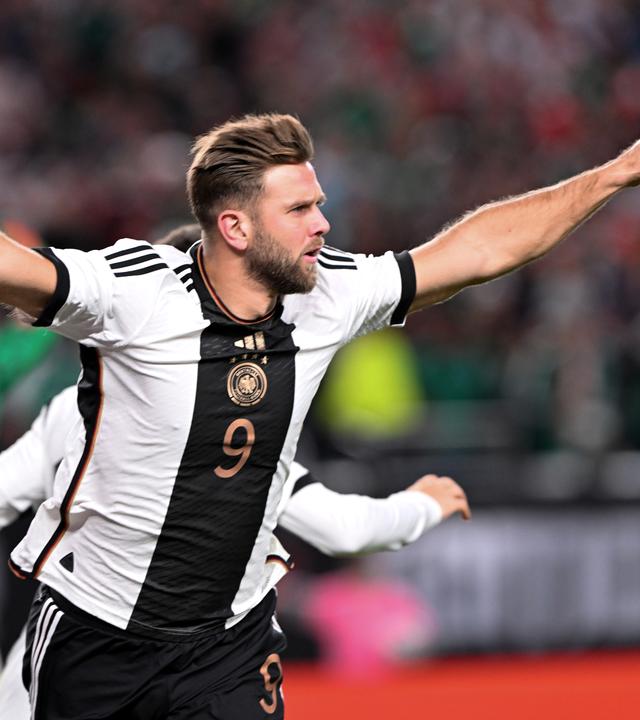 Niclas Füllkrug jubelt nach Ausgleichstreffer 