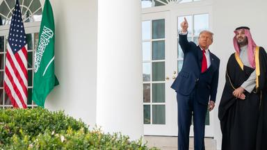 Der US-Präsident Donald Trump und der Kronprinz Saudi-Arabiens, Mohammed bin Salman, bei einem Besuch im Weißen Haus im November 2025. (Archiv)