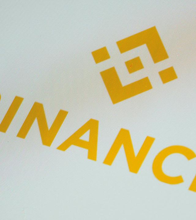 ARCHIVFOTO – Das Binance-Logo ist am 28. Februar 2023 in Marple Township, Pennsylvania, auf einem Smartphone zu sehen. (AP Photo/Matt Slocum, Archiv)