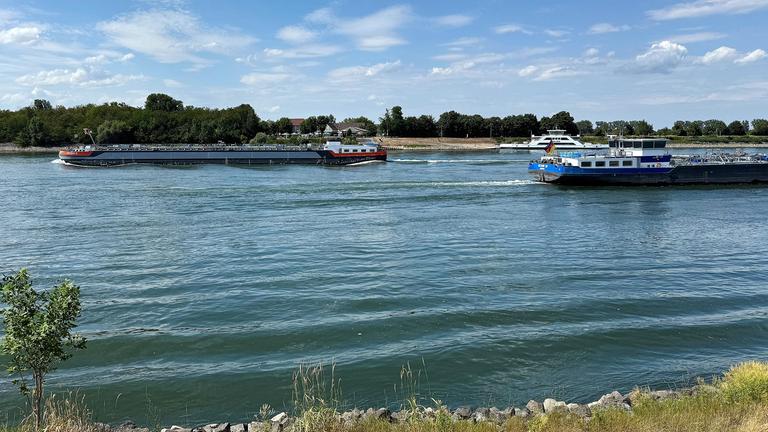 Binnenschifffahrt auf dem Rhein