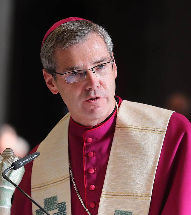Bischof Heiner Wilmer (Archivfoto)
