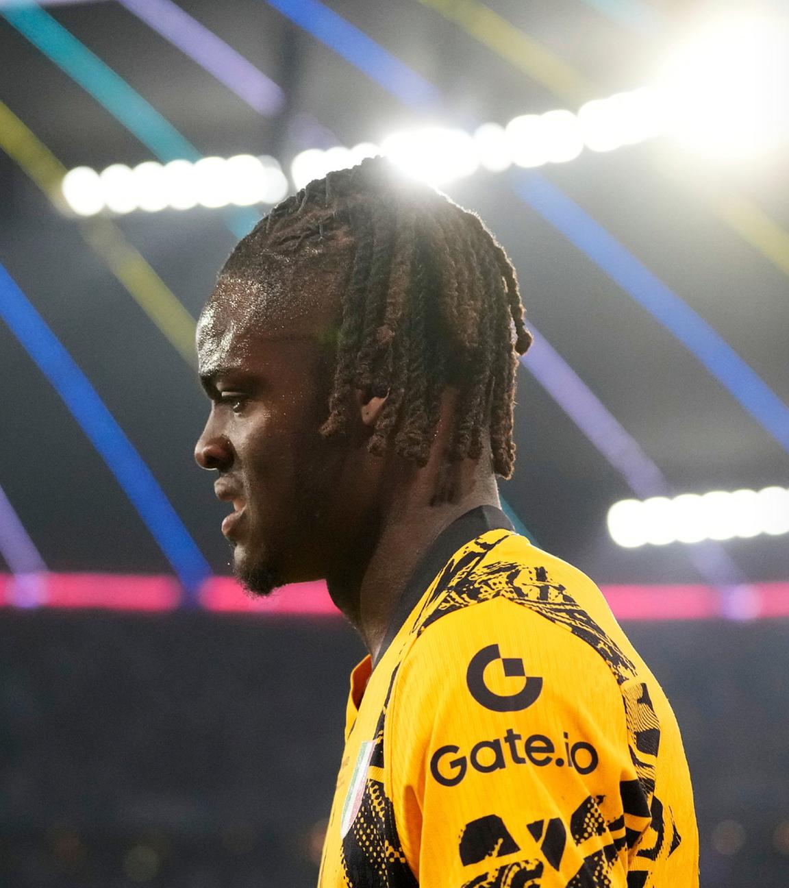 Yann Bisseck von Inter Mailand reagiert enttäuscht nach dem Champions League Finale in München am 31.05.2025.