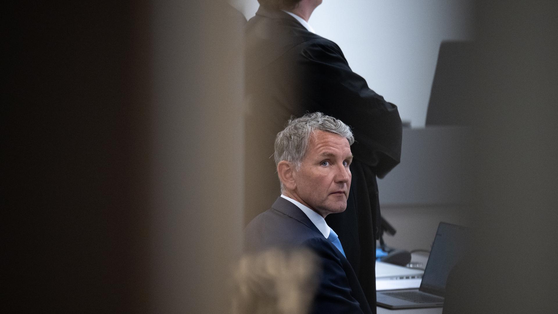 Björn Höcke während seines Gerichtsprozesses in Halle.