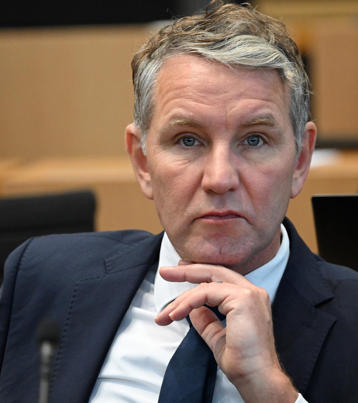 Thüringen, Erfurt: Björn Höcke, AfD-Fraktionschef, während einer Sitzung des Thüringer Landtags.