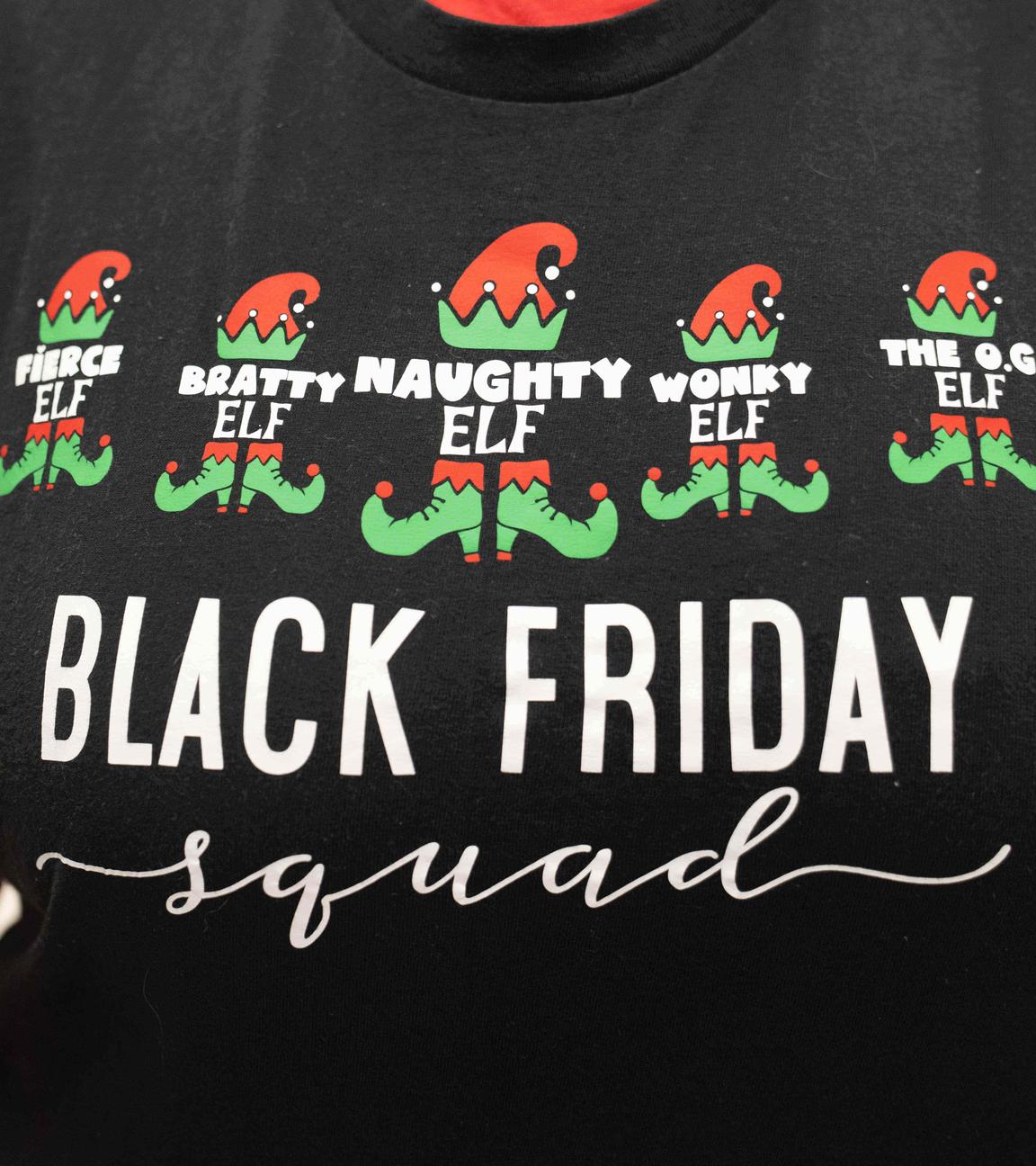 Pullover mit dem Aufdruck Black Friday