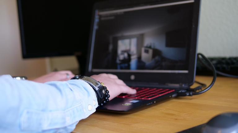 Hacker loggen sich ein im Smart Home