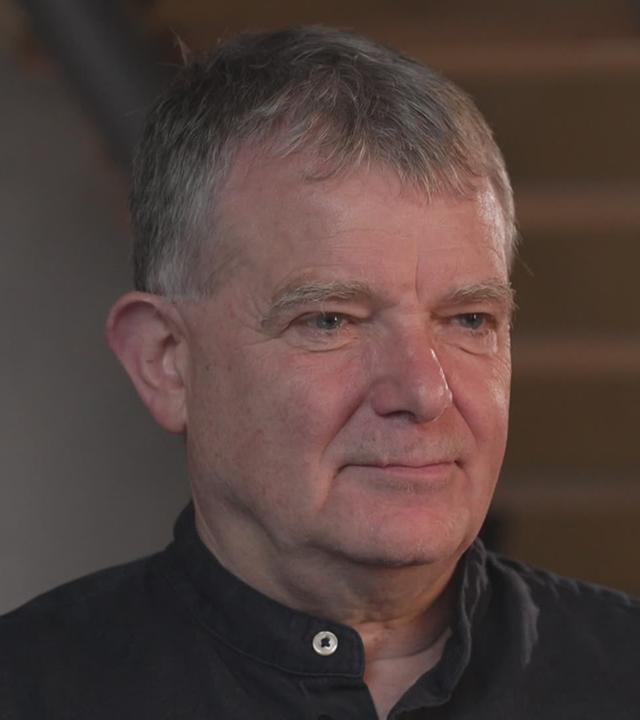 Sportmediziner Prof. Dr. Wilhelm Bloch spricht im ZDF-Interview