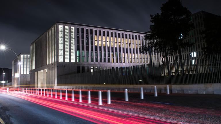 Illuminierte BND-Zentrale