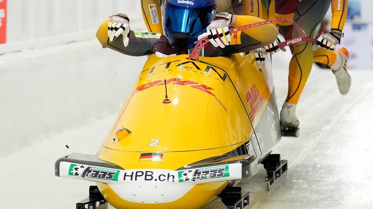 Johannes Lochner trat sich mit dem Fuß ein Loch in seinen Bob