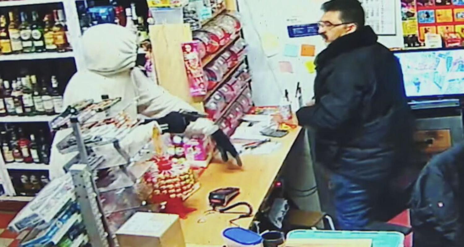 Überfallopfer schlägt Räuber in die Flucht