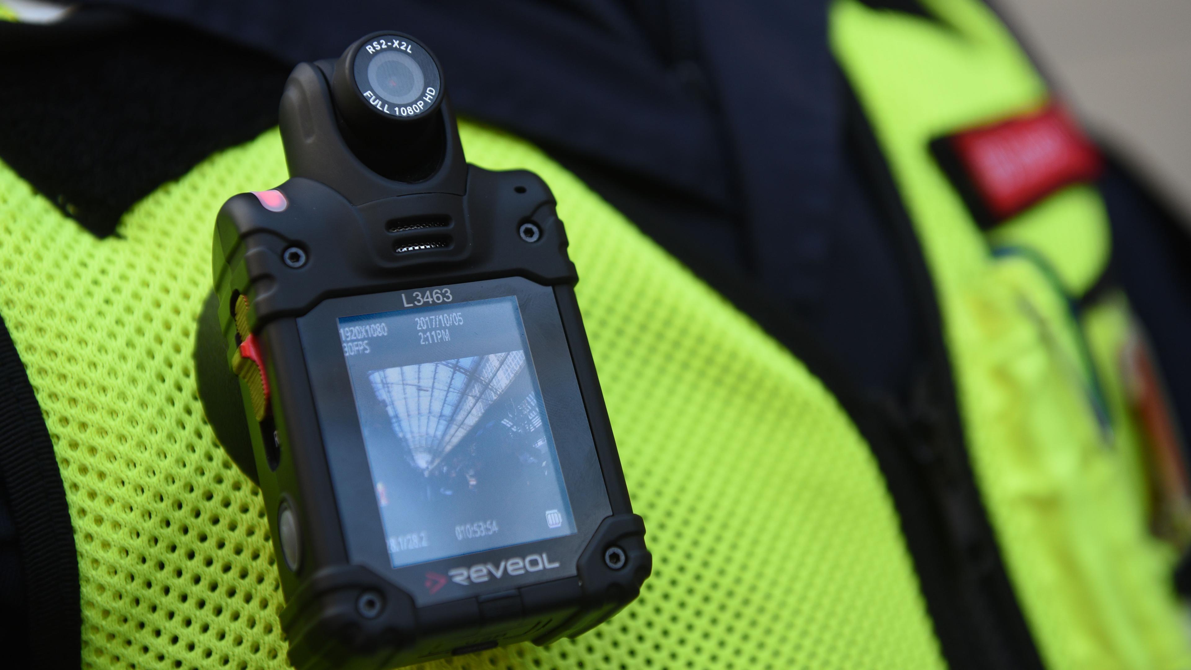 Bodycams sollen verhindern, dass es in Regionalzügen zur Eskalation kommt