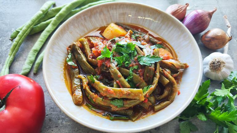 Fasolákia – Grünes Bohnengemüse 