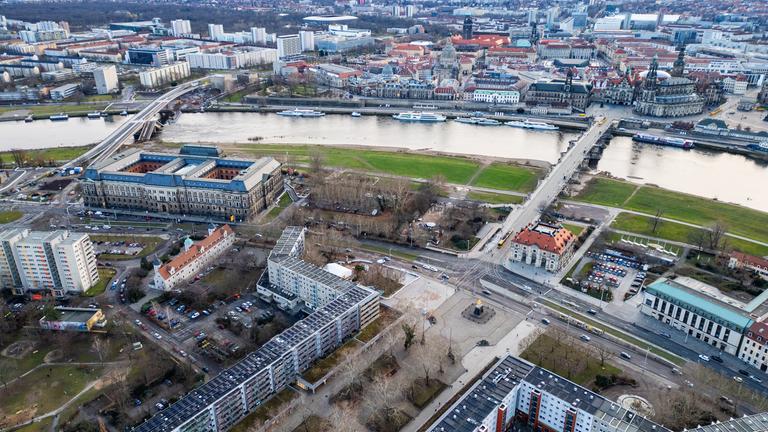 Blick auf die Altstadt und die Neustadt an der Elbe.