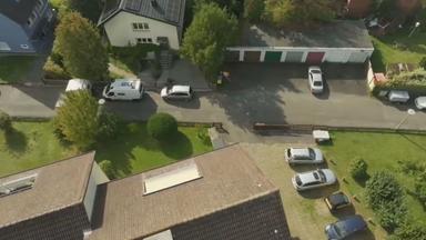Die Stadt Bonn verlangt für die Erschließung eines Wohngebiets eine Millionen Euro – die Straßen sind jedoch längst an die Infrastruktur angebunden.