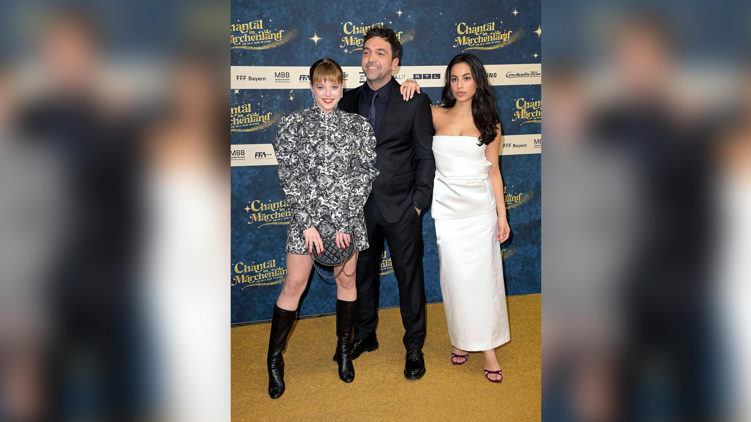 Jella Haase, Bora Dagtekin und Gizem Emre bei der Premiere des Kinofilms Chantal im Märchenland im Zoo Palast. Berlin, 27.03.2024.