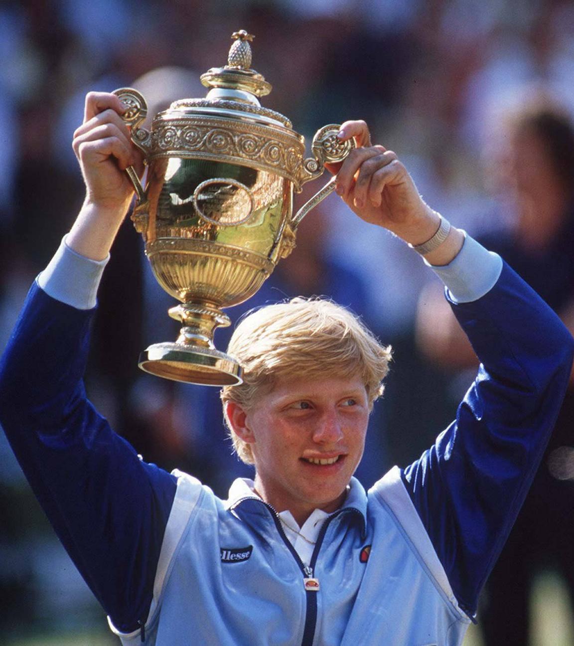 Boris Becker jubelt zum Sieg beim Wimbledon Finale 1985.