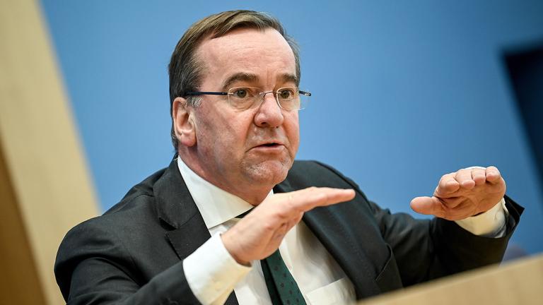 Boris Pistorius bei PK der Innenministerkonferenz