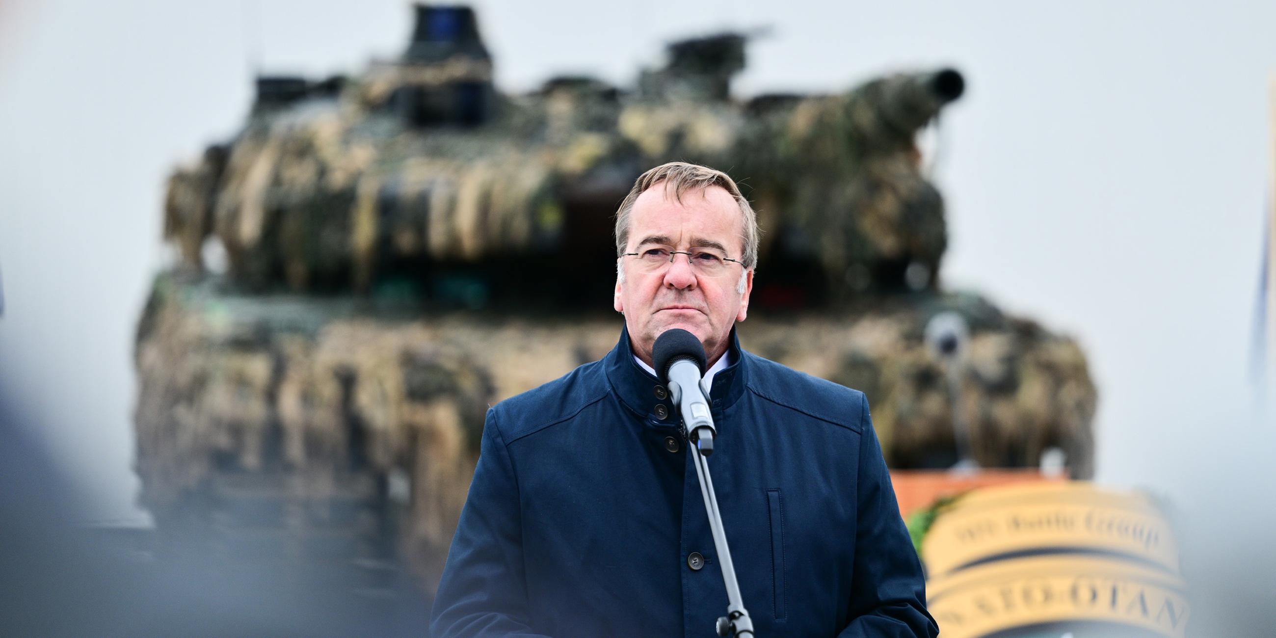 Verteidigungsminister Boris Pistorius (SPD) spricht am 29.09.2025 in Rukla, Litauen, bei der Eröffnung der Permanent Logistics Support Area zur Unterstützung der NATO-eFP-Truppe.