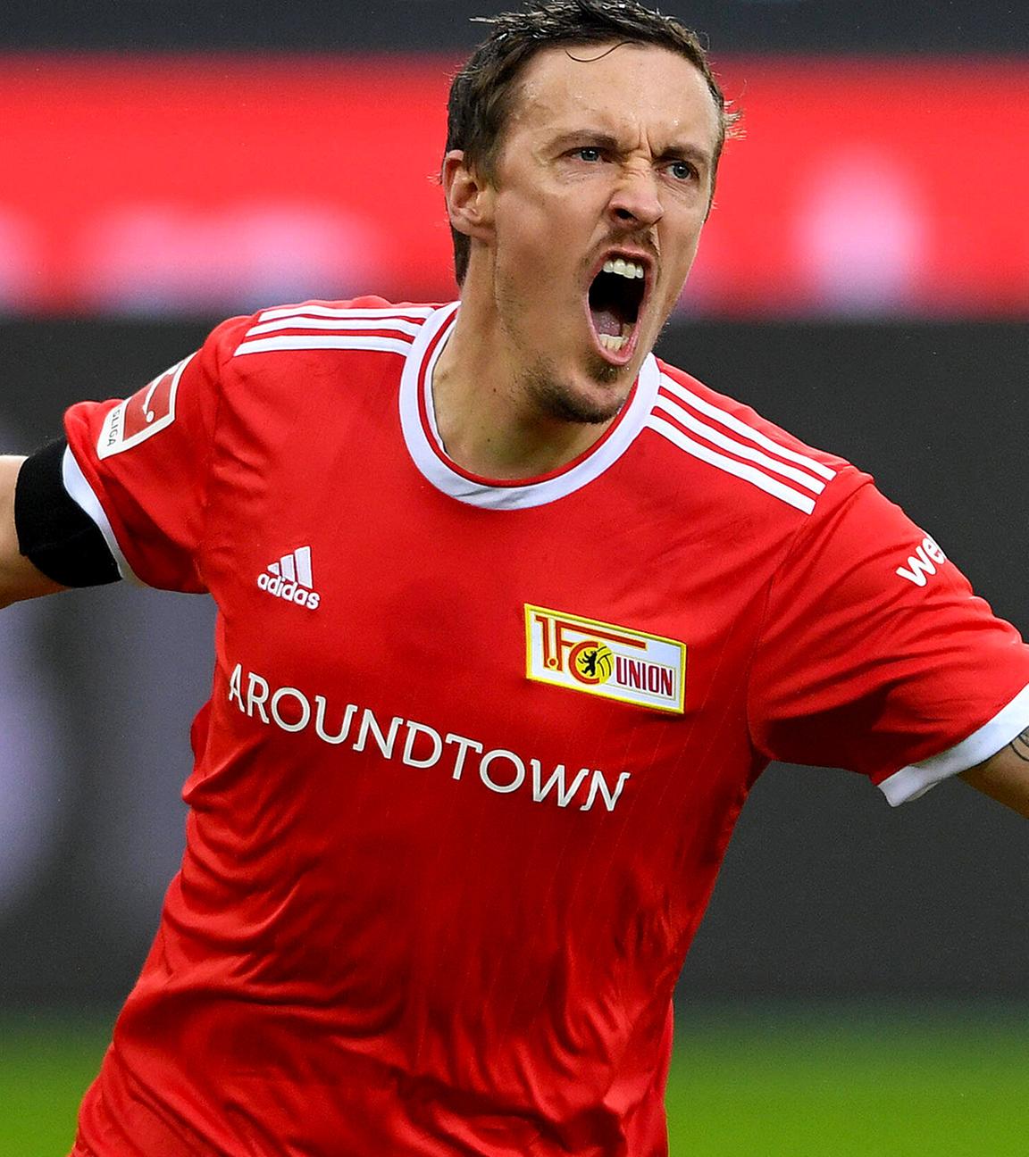 Torjubel um 0:1 durch Max Kruse (Berlin) am 22.01.2022 in Mönchengladbach.